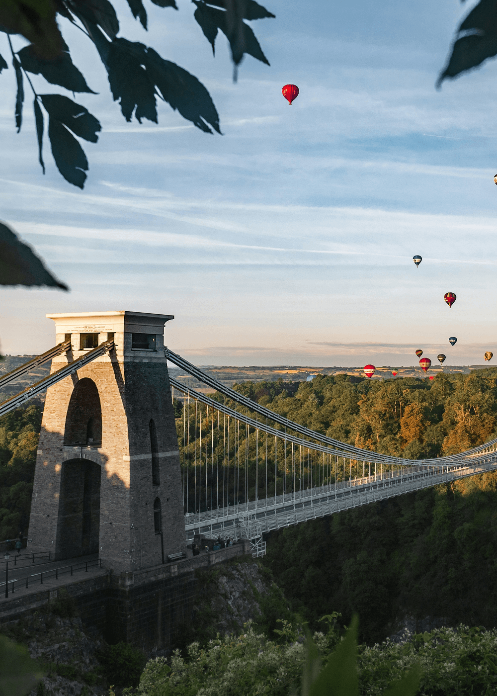 360 photo booth hire in Bristol - mobile banner showing rotating booth platform