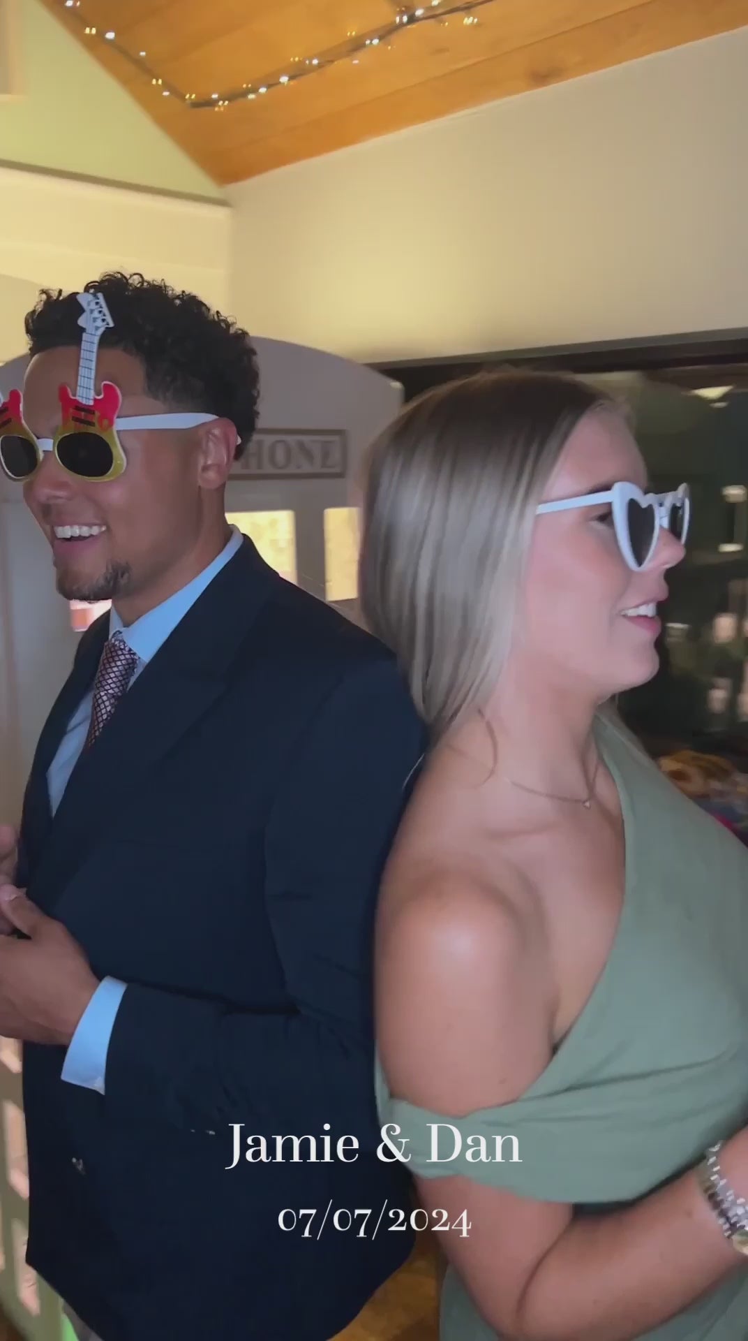 V360 Video booth hire and rental service in south wales, cardiff, swansea, gwent, newport, bristol for weddings, birthdays, work christmas party small booth silver package
